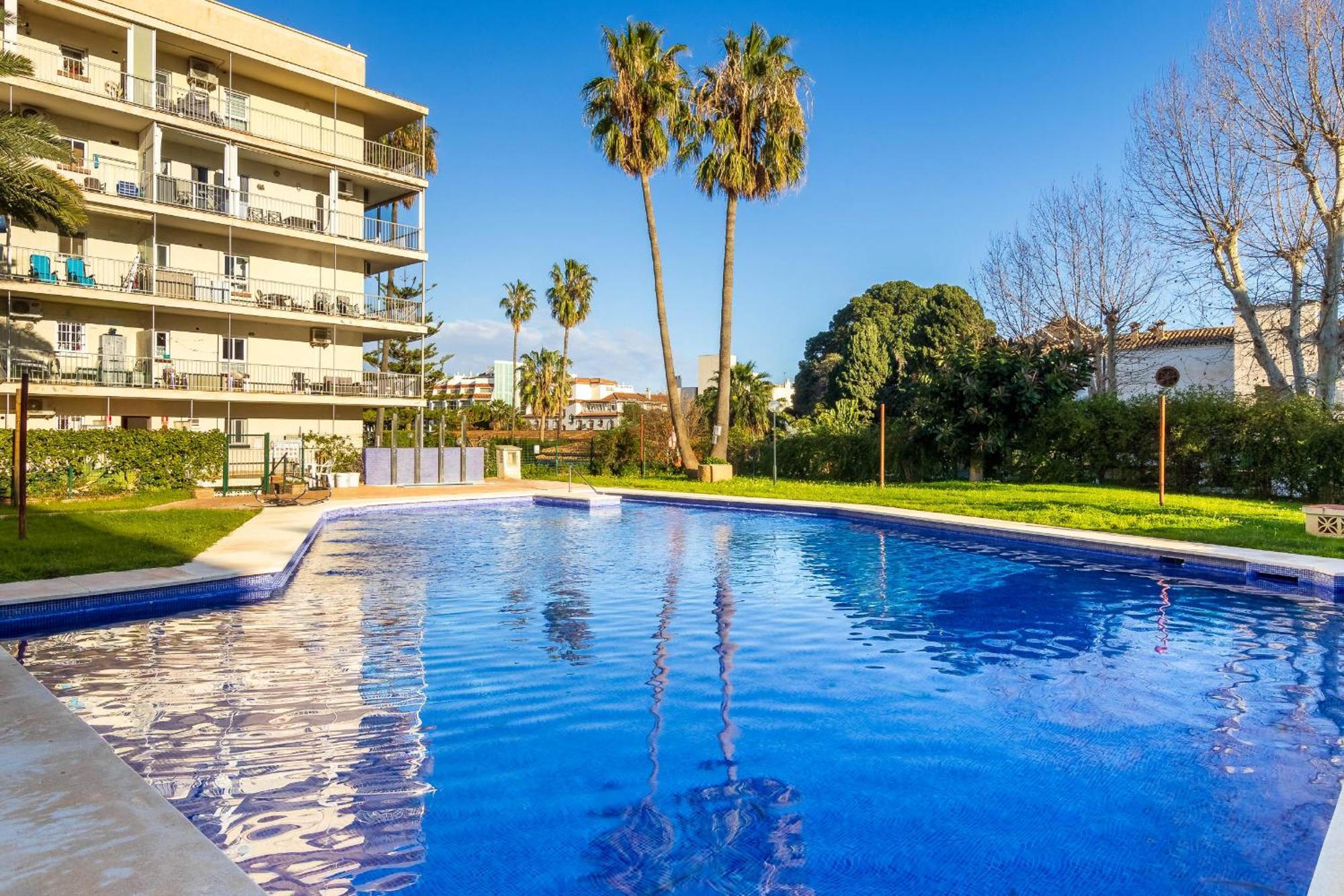 Carihuela Palace 417 By Ivi Real Estate Торремолинос Экстерьер фото
